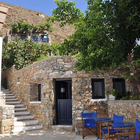 Levrossos Beach Apartments Экстерьер фото